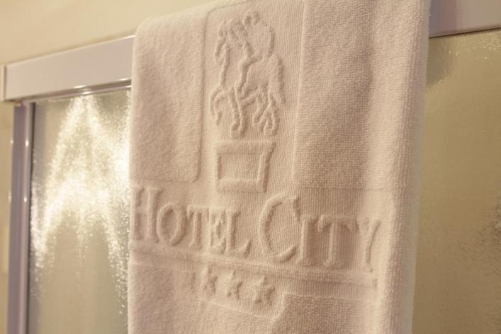 Hotel City Plasencia Habitación foto