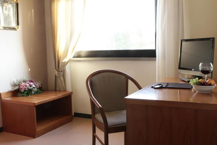 Hotel City Plasencia Habitación foto