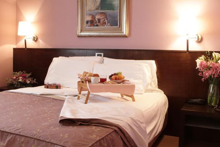 Hotel City Plasencia Habitación foto